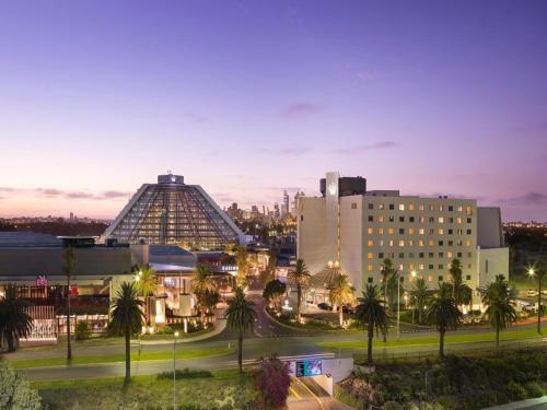 crown promenade perth