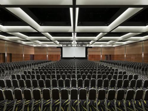 crown promenade perth