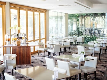 novotel swan valley vines resort