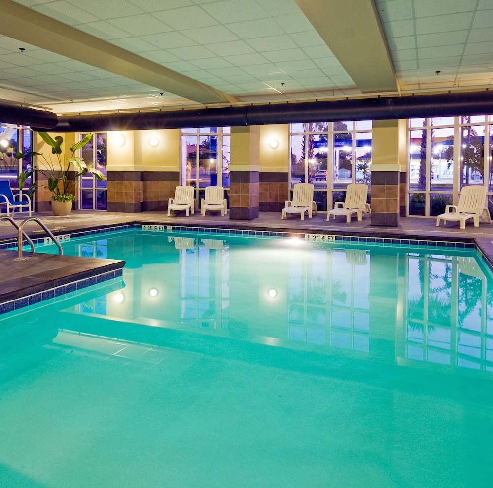 holiday inn express and suites columbia fort jackson by ihg