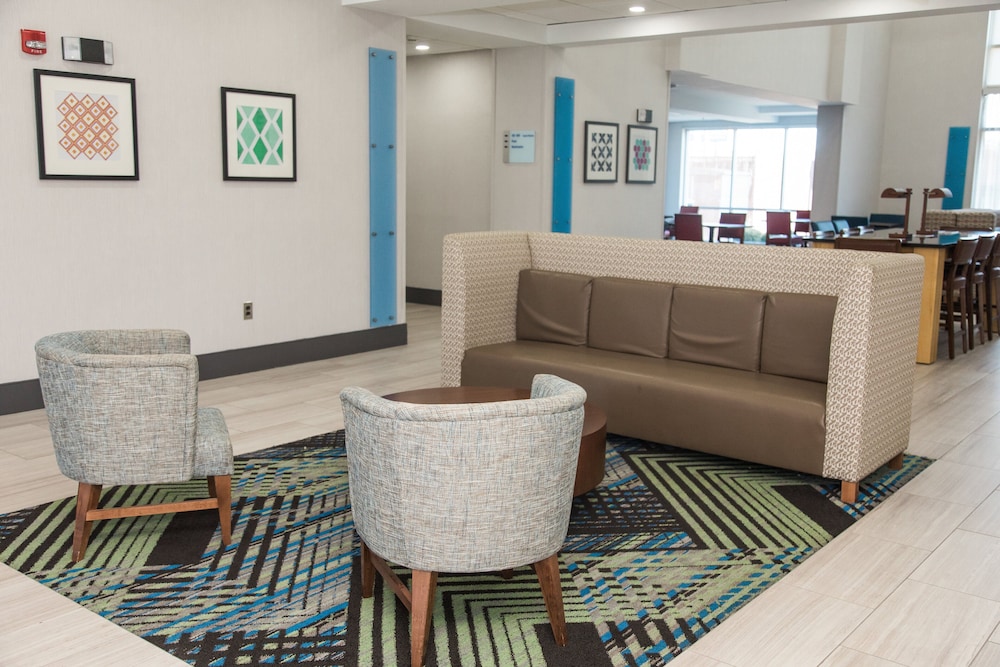 holiday inn express and suites columbia fort jackson by ihg