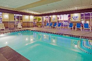 holiday inn express and suites columbia fort jackson by ihg