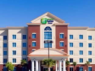 holiday inn express and suites columbia fort jackson by ihg