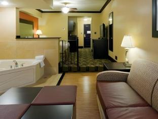 holiday inn express and suites columbia fort jackson by ihg