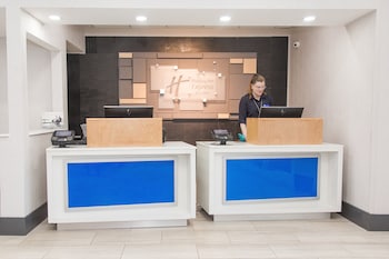 Holiday Inn Express & Suites Columbia-Fort Jackson By Ihg,Columbia Metropolitan Airport>>Columbia,3 star