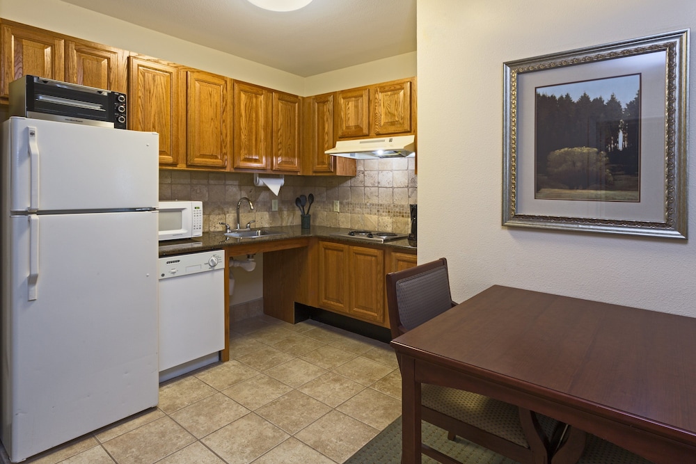 staybridge suites tallahassee by ihg