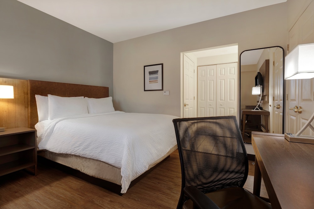 staybridge suites tallahassee by ihg