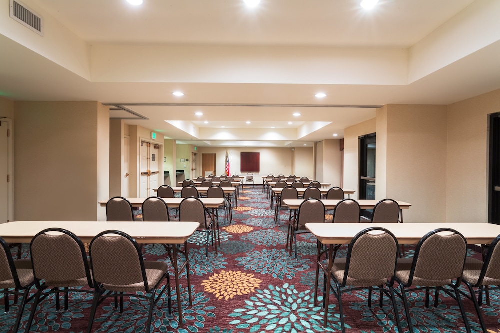 staybridge suites tallahassee by ihg