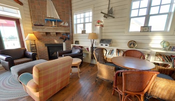 Hilton Grand Vacations Club Blue Mountain Canada,Milton>>Collingwood,3 star