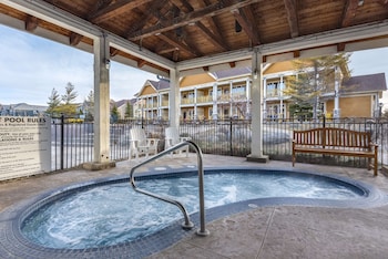 Hilton Grand Vacations Club Blue Mountain Canada,Milton>>Collingwood,3 star