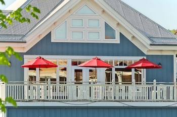 Hilton Grand Vacations Club Blue Mountain Canada,Milton>>Collingwood,3 star