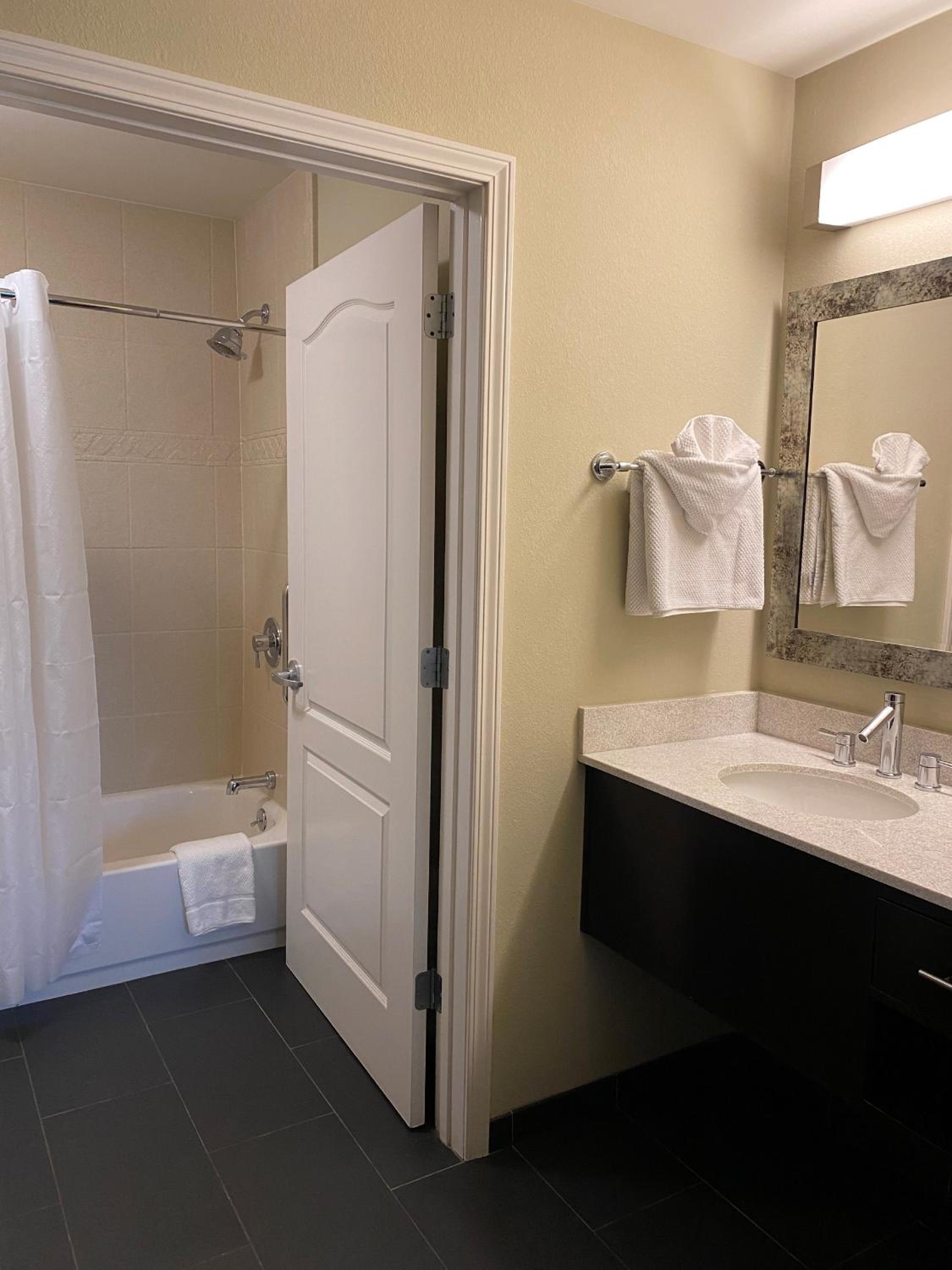 staybridge suites liverpool syra by ihg
