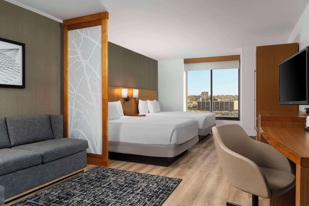 hyatt place omaha downtown old market