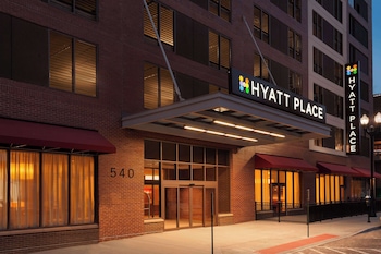 hyatt place omaha downtown old market
