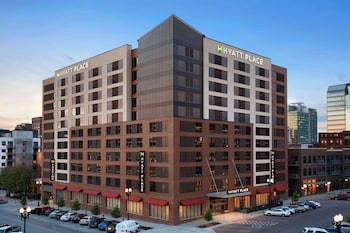 hyatt place omaha downtown old market