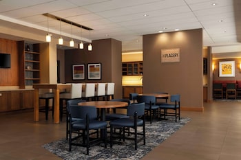 hyatt place omaha downtown old market