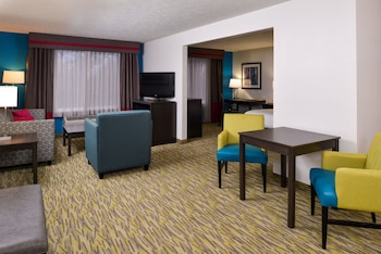 holiday inn express and suites omaha west by ihg