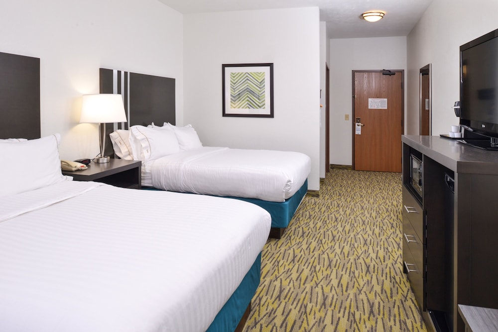 holiday inn express and suites omaha west by ihg