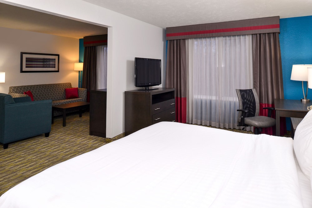 holiday inn express and suites omaha west by ihg
