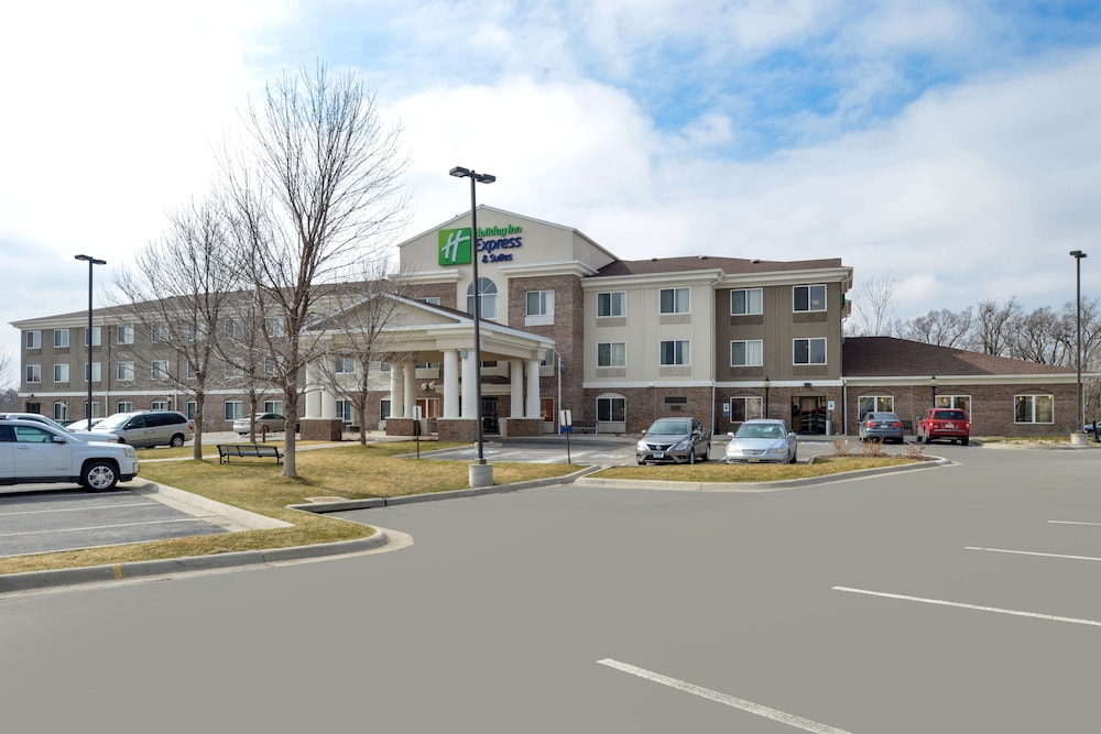 holiday inn express and suites omaha west by ihg