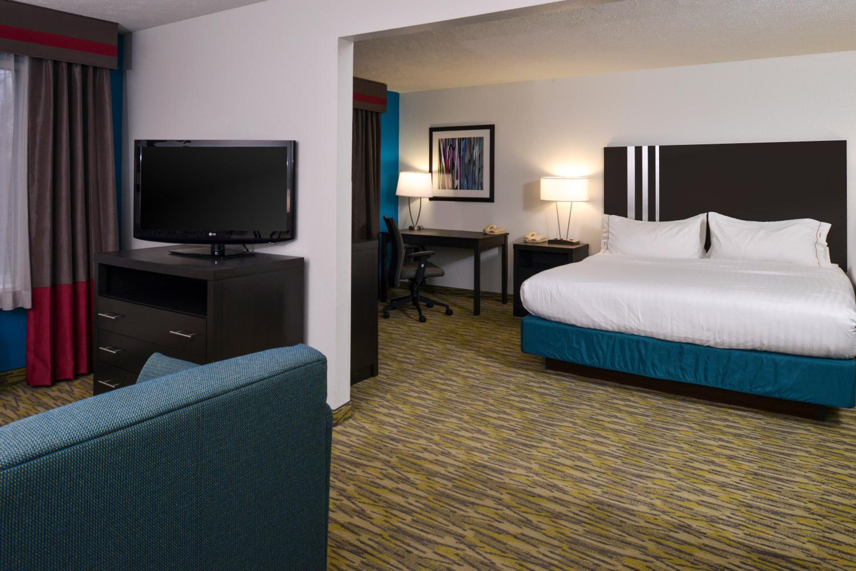 holiday inn express and suites omaha west by ihg