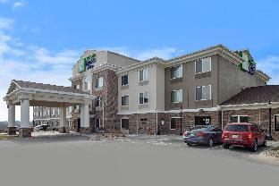 holiday inn express and suites omaha west by ihg