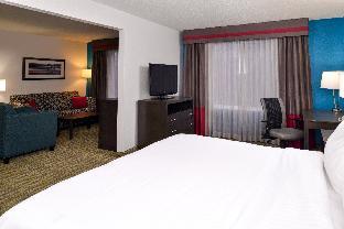holiday inn express and suites omaha west by ihg