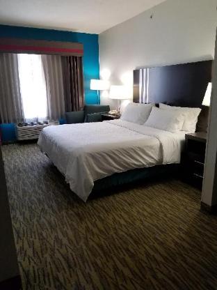 holiday inn express and suites omaha west by ihg