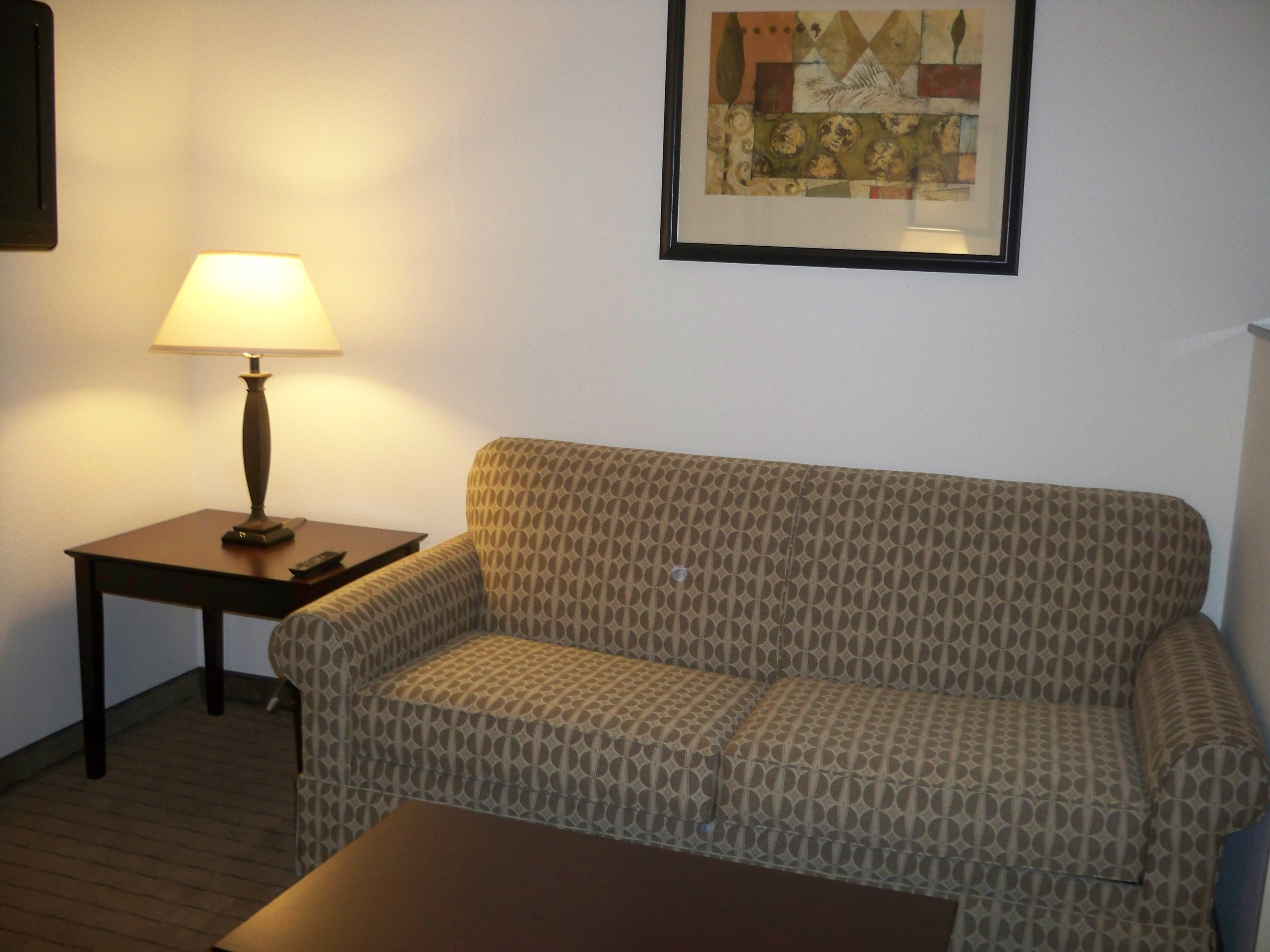 holiday inn express and suites omaha i 80 by ihg