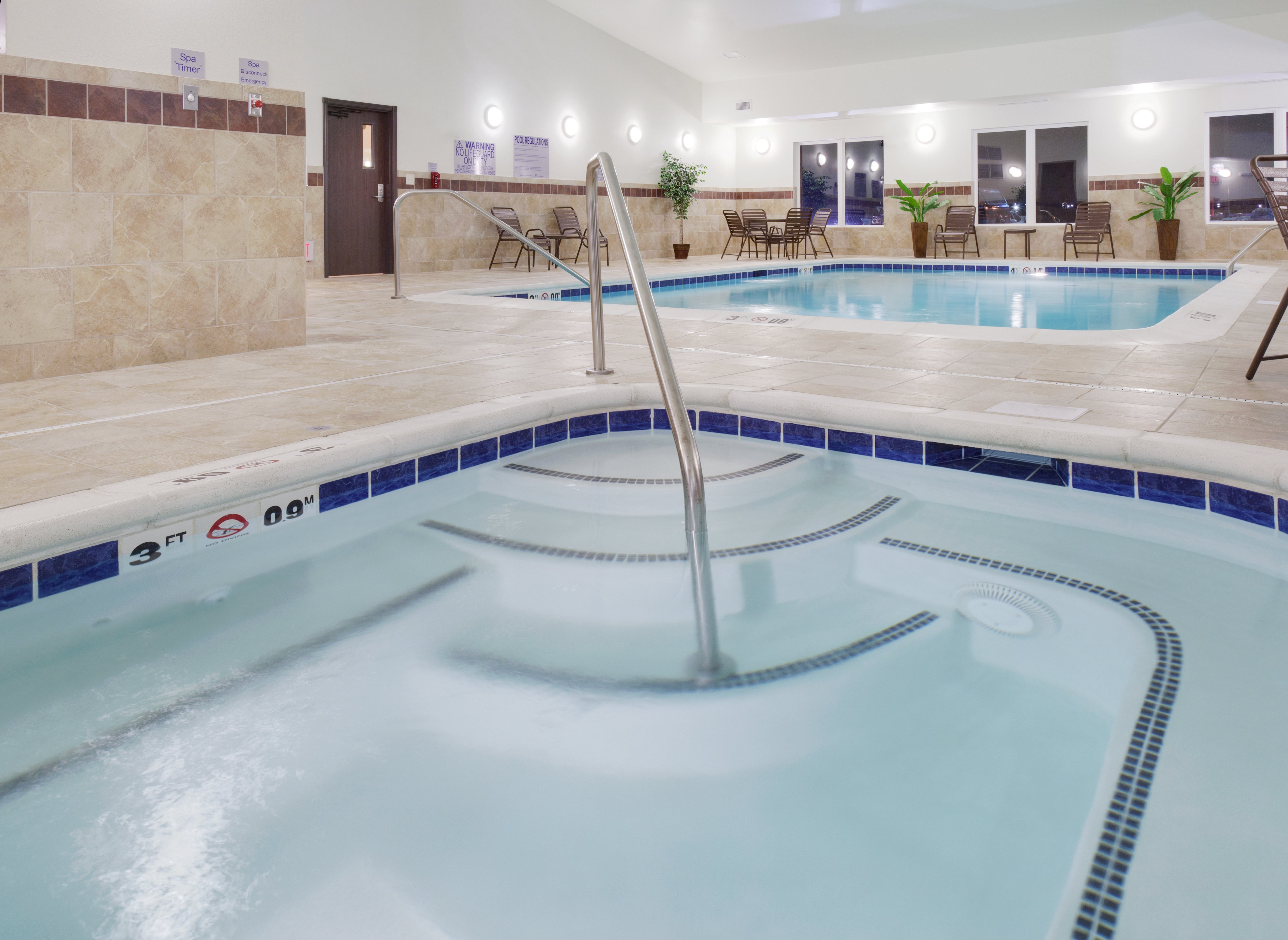 holiday inn express and suites omaha i 80 by ihg