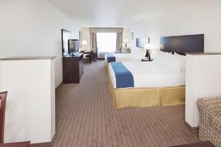 holiday inn express and suites omaha i 80 by ihg