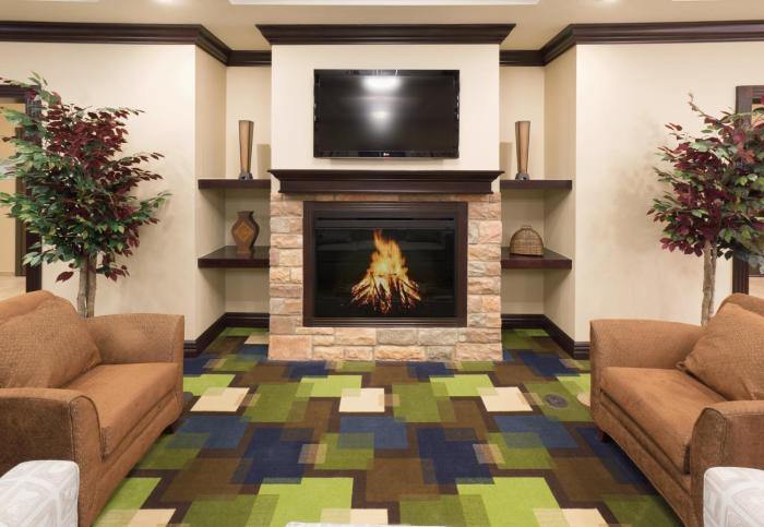 holiday inn express and suites omaha i 80 by ihg
