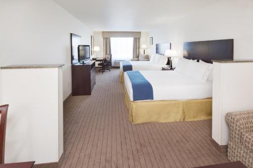 holiday inn express and suites omaha i 80 by ihg