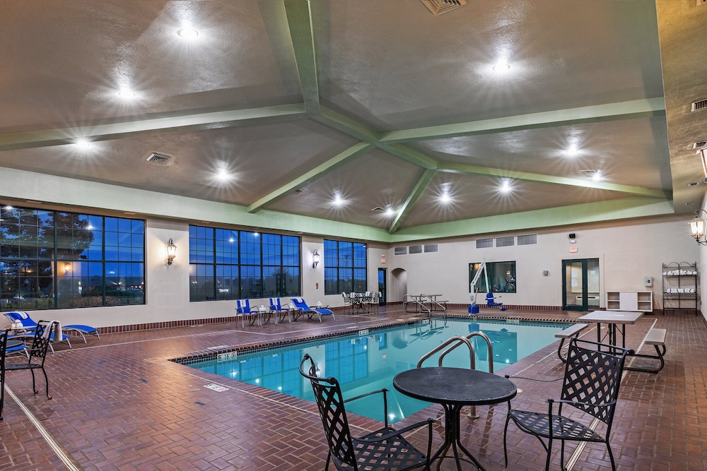 holiday inn express and suites tulsa s broken arro