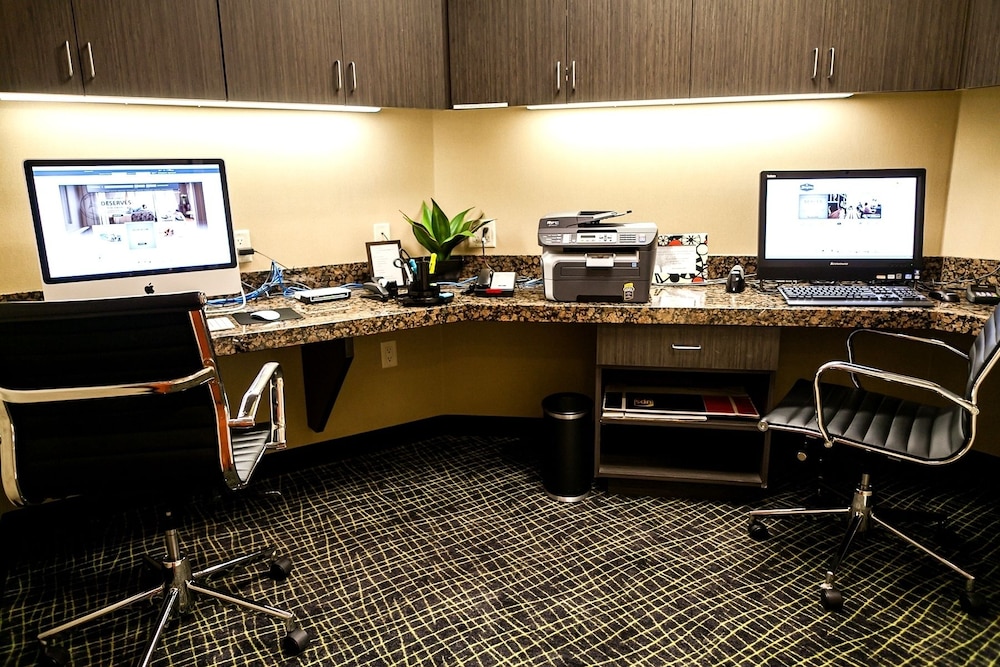 hampton inn and suites tulsa tulsa hills