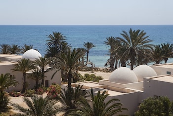 el mouradi djerba menzel