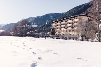 Alpin Royal Wellness Refugium & Resort Hotel,Cadipietra>>Bolzano,5 star
