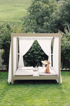 Alpin Royal Wellness Refugium & Resort Hotel,Cadipietra>>Bolzano,5 star