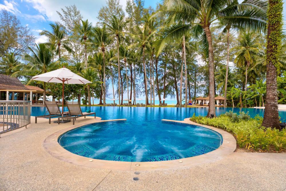 outrigger khao lak beach resort