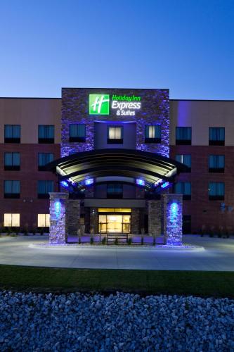 holiday inn express hotel and suites fort dodge by ihg