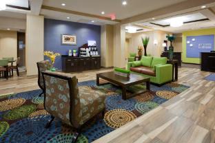 holiday inn express hotel and suites fort dodge by ihg