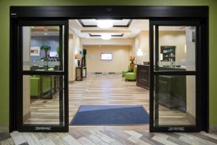 holiday inn express hotel and suites fort dodge by ihg