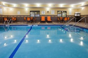 holiday inn express hotel and suites fort dodge by ihg