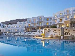 manoulas beach mykonos resort