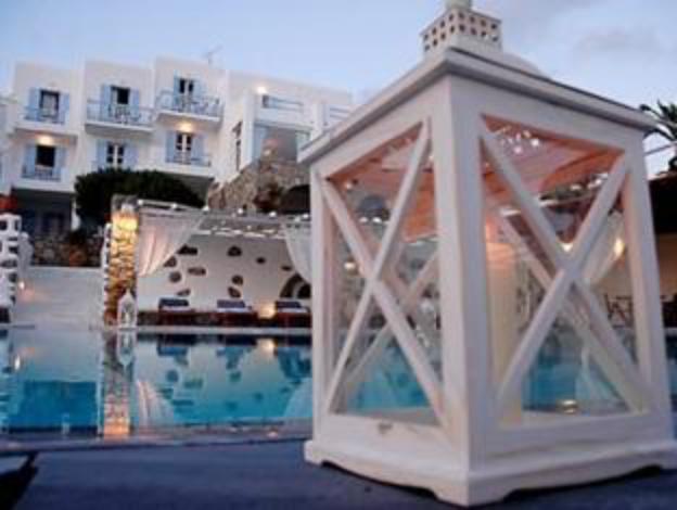manoulas beach mykonos resort