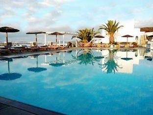 manoulas beach mykonos resort