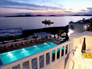 manoulas beach mykonos resort