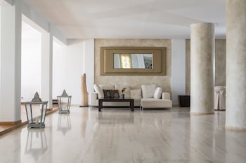 manoulas beach mykonos resort