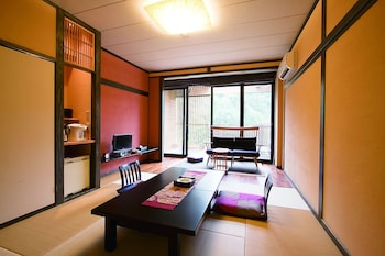 kirishima momijitani seiryuso