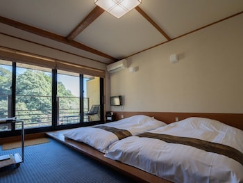 kirishima momijitani seiryuso